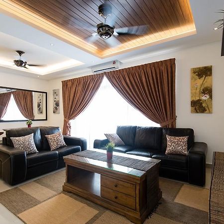 Palm Armada Residence Free Parking And Netflix Путраджая Екстериор снимка